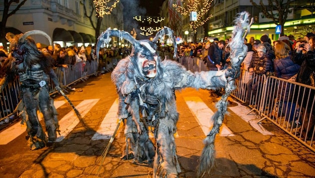 Krampus runs and parades are currently taking place throughout Carinthia (symbolic image). (Bild: Tourismus)