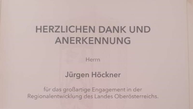 Mit dieser Ehrenurkunde wurde Höckner ausgezeichnet. (Bild: zVg)