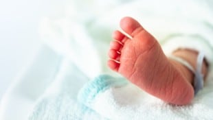 Laut MA 11 werden angefangen von der Babyklappe und anonymen Geburt bis zu den Frühen Hilfen intensive Beratungsmöglichkeiten angeboten. (Bild: Sergey Novikov/Ripicts.com)