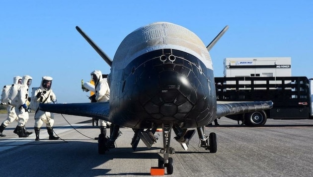 Das chinesische „Shenlong“-Raumschiff erinnert an die Raumfahrtdrohne X-37B von Boeing – hier auf einer Archivaufnahme aus dem Jahr 2017. (Bild: AFP )