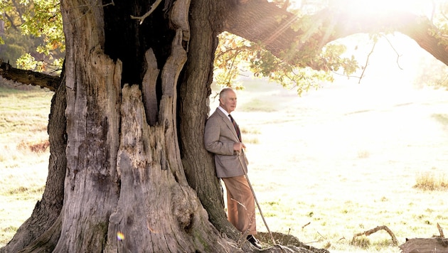 König Charles zeigt sich zu seinem 74. Geburtstag naturverbunden und ehrt das Andenken seines Vaters. (Bild: CHRIS JACKSON / BUCKINGHAM PALACE / AFP)