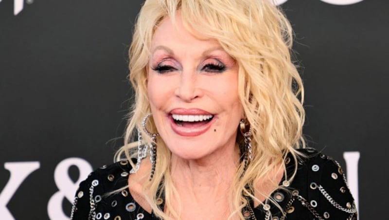 Dolly Parton will das Treffen mit Prinzessin Kate nachholen. (Bild: AFP)