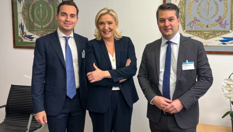 Achse FPÖ – Le Pen: Dominik Nepp, Marine Le Pen und Maximilian Krauss (v.r.) (Bild: FPÖ Wien)