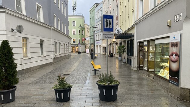 Die Gebhartgasse in Ried wurde im September für den Auto-Verkehr gesperrt, jetzt wird sie wieder geöffnet. (Bild: ZVG)