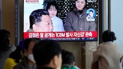Nordkorea hat bisher noch nie die Existenz von Kims Kindern enthüllt. (Bild: AP Photo/Ahn Young-joon)