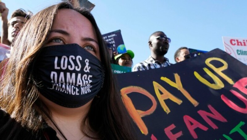 Demonstranten in Sharm El-Sheikh verlangten mehr Geld für die Klimarettung. (Bild: AP)