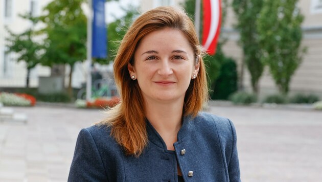 Salzburgs FPÖ-Chefin Marlene Svazek kann den Plänen von Martina Berthold für ein Asyl-Quartier in der Messe gar nichts Gutes abgewinnen. (Bild: Tschepp Markus)
