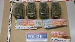 Bei der Durchsuchung von Pkw und Wohnung wurde die Polizei bei der 54-Jährigen fündig. (Bild: Polizei Klagenfurt)