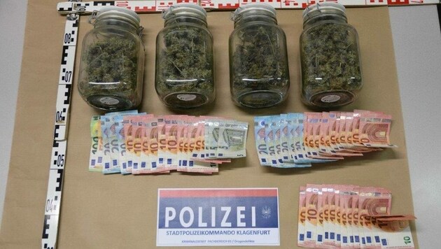 Bei der Durchsuchung von Pkw und Wohnung wurde die Polizei bei der 54-Jährigen fündig. (Bild: Polizei Klagenfurt)