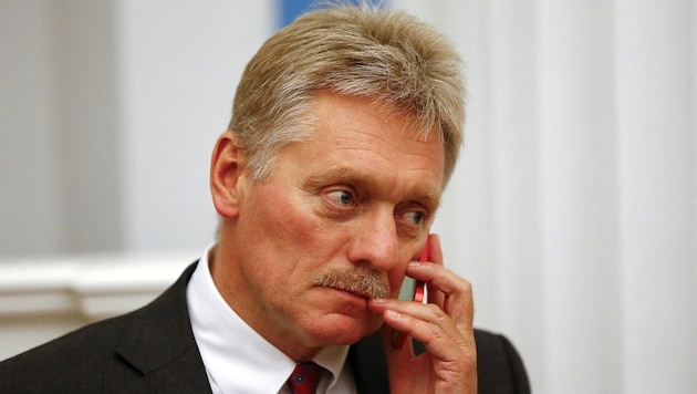 Kremlin sözcüsü Dmitry Peskov (arşiv fotoğrafı) Rusya'nın hala yasal olarak savaşta olmadığını vurguladı. (Bild: AFP)