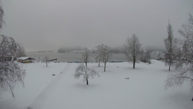 Auch der Presseggersee zeigt sich heute von seiner winterlichen Seite. (Bild: www.it-wms.com)