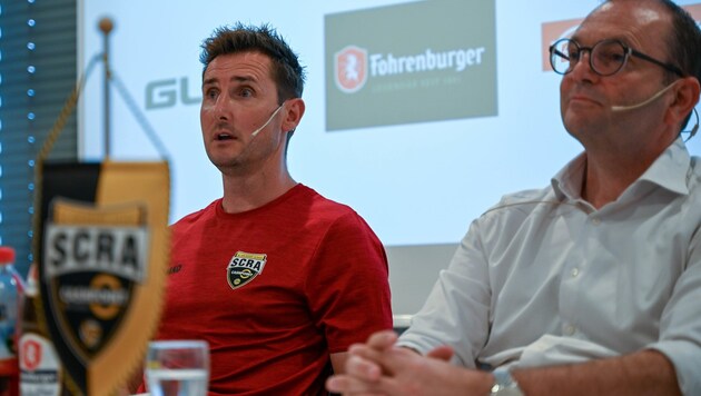 Miroslav Klose und Christoph Laengle (Bild: GEPA pictures)