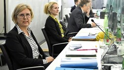Rechnungshof-Chefin Kraker im U-Ausschuss (Bild: APA/HELMUT FOHRINGER)