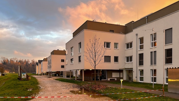 Von 2017 bis 2021 wurde die hochwertige Eigentumswohnanlage in Eberstalzell errichtet. Die Hochwassergefahr war eigentlich 2015/16 schon Thema und hat sich nun in einem neuen Gefahrenzonenplan konkretisiert. (Bild: Wenzel Markus)