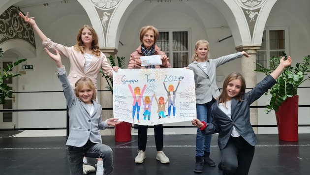 Die vier Mädchen übergaben 515 Euro an die Kärntner Kinderkrebshilfe. (Bild: zVg)