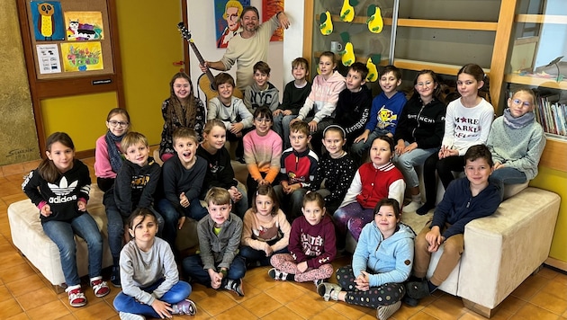 Der Kinderchor der Volksschule Podersdorf geht ab Freitag „auf große Konzerttour“. (Bild: Daniela Pelikan)