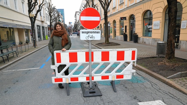 Die 70 Meter der Bahnhofstraße sind noch immer gesperrt. (Bild: Rojsek-Wiedergut Uta)