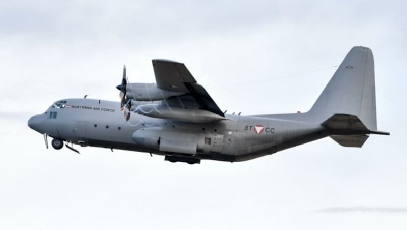 Die Goldeck-Bergbahnen und die Familie des Toten vermuten „Wirbelschleppen“ eines Militärflugzeuges als Unfallursache. (Bild: Dostal Harald)