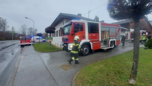 Gegen 10.30 Uhr geriet die Küche einer Mietwohnung in Egelsdorf in Brand (Bild: FF Sinabelkirchen)