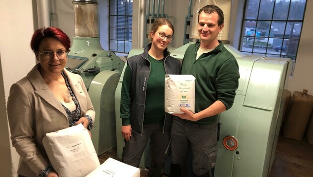 Tanja Stöckl mit Erik und Aline Pot in der Sagmeister Mühle in Litzelsdorf. (Bild: WK Regionalstelle Oberwart)