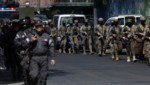 Im Kampf gegen die Bandenkriminalität in El Salvador haben am Samstag rund 10.000 Soldaten und Polizisten die Großstadt Soyapang umstellt. (Bild: Associated Press)
