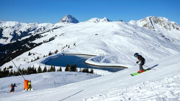 Der Winterurlaub in Salzburg für eine vierköpfige Familie geht ordentlich ins Geld. (Bild: AP)