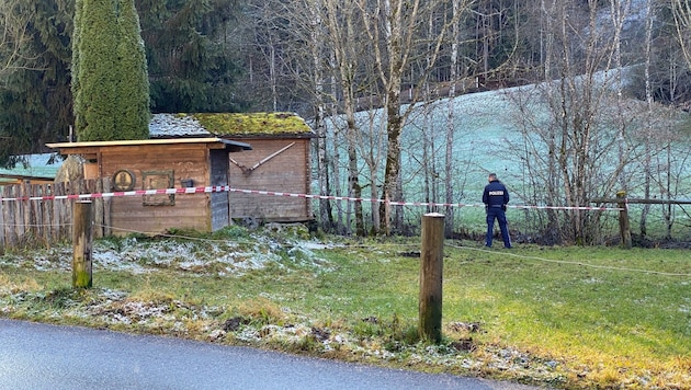 Bei einer Hütte nahes des Gasthofes „Zum Lendwirt“ in Westendorf wurde die Leiche entdeckt. (Bild: ZOOM.TIROL)