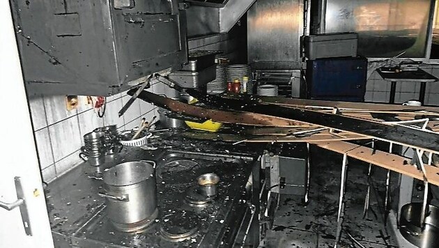 Die Küche ging in Flammen auf (Bild: FF Klein St. Paul)