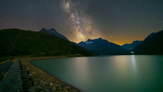 Die Speicherkapazität eines normalen Stausees nimmt mit der Höhe zu. Ganz toll wäre ein Silvrettasee am Mount Everest. (Bild: Dietmar Stiplovsek Pauschal)