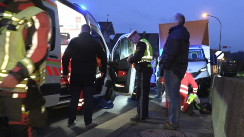 Der Lenker dürfte wahrscheinlich wegen eines medizinischen Vorfalls die Kontrolle über das Fahrzeug verloren haben. (Bild: Maurice Shourot)