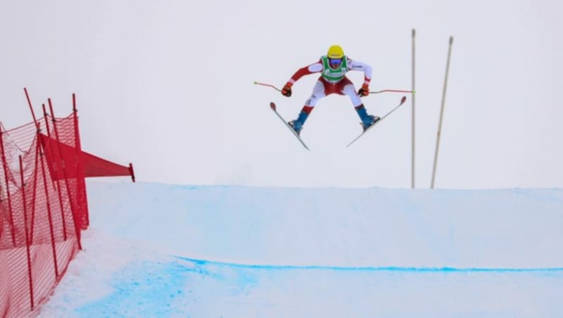 Legendär: Mathias Graf machte beim Zielsprung von Val Thorens kurz vor seinem ersten Weltcupsieg eine Grätsche. (Bild: GEPA pictures)