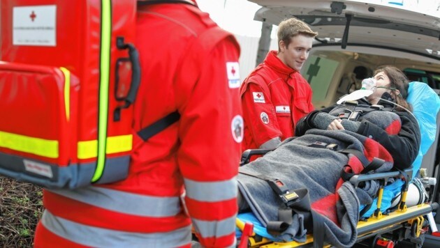 Rettungssanitäter verpflichten sich zu mindestens 144 Stunden im ehrenamtlichen Dienst pro Jahr (Bild: Österreichisches Rotes Kreuz (ÖRK) / WRK / Markus Hechenberger)