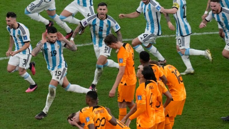 Die Emotionen gingen hoch beim Viertelfinal-Krimi zwischen Argentinien und der Niederlande. (Bild: Associated Press)