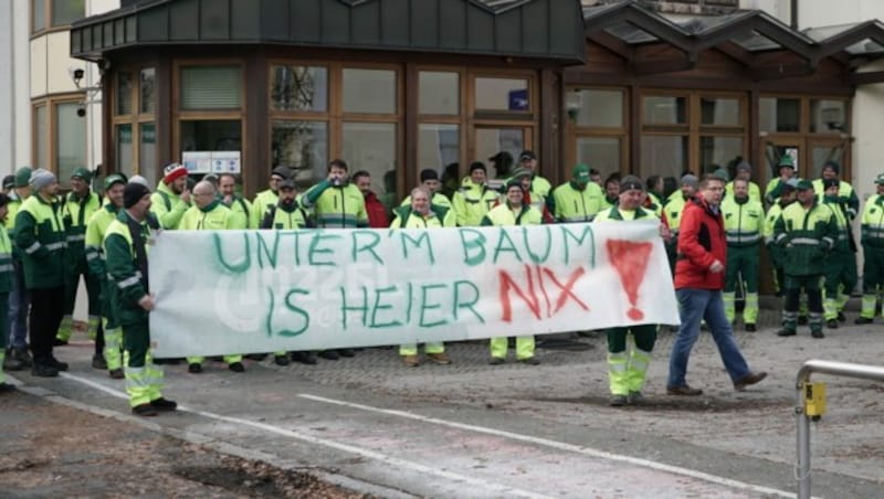 Bis Montagabend dauerte der 24-Stunden-Streik bei den Brauereien. (Bild: Sepp Pail)