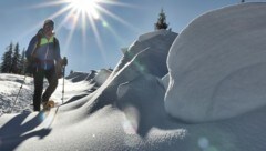 Frisch eingeschneit: Wenn die Koralpe in eine weiße Schneedecke gehüllt wird, werden Schneeschuhwanderungen zum Erlebnis. Als Extra kommt die herrliche Aussicht hinzu. (Bild: Weges)