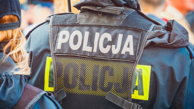 In Polen hat die Polizei die Leiche eines mutmaßlichen Doppelmörders gefunden. Nach dem Mann war ...