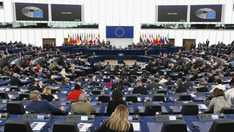 Das EU-Parlament kämpft jetzt um sein Ansehen. (Bild: APA/AFP/FREDERICK FLORIN)