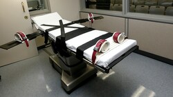 Eine Hinrichtungskammer im Gefängnis von McAlester im US-Staat Oklahoma (Bild: AP)