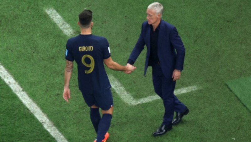 Olivier Giroud und Trainer Didier Deschamps (Bild: AFP or licensors)