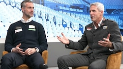 Stefan Maierhofer (li.) und Michael Konsel im „Krone“-WM-Studio (Bild: krone.tv)