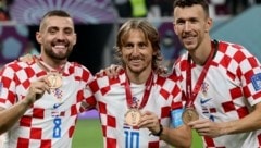 Ex-LASK-Supertalent Mateo Kovacic mit Luka Modric und Ivan Perisic (v. l.). (Bild: JACK GUEZ)