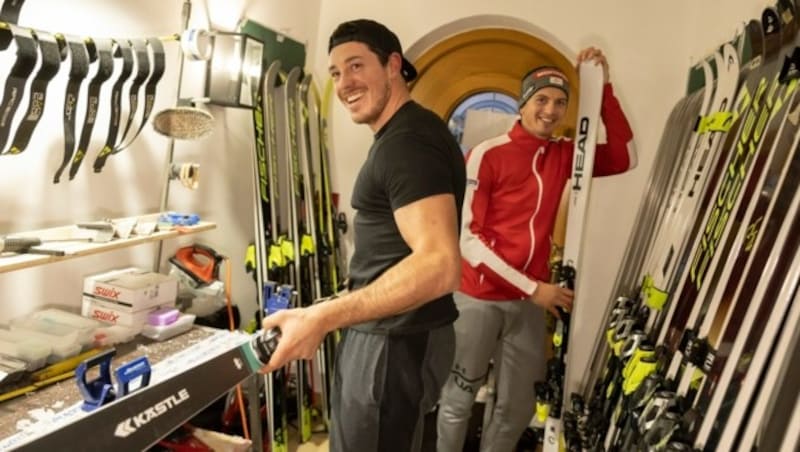 Im vergangenen Winter standen Mathias Graf (li.) und Fredi Berthold noch gemeinsam im Skikeller. (Bild: Maurice Shourot)