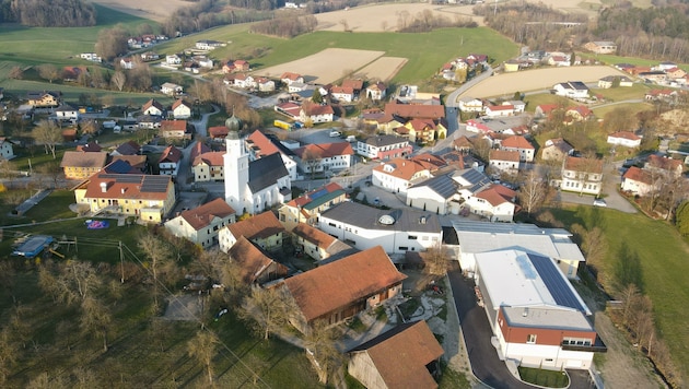Im der Gemeinde Enzenkirchen soll es eine große Anzahl an Schwarzbauten geben, das ergaben Polizeiermittlungen (Bild: Scharinger Daniel)