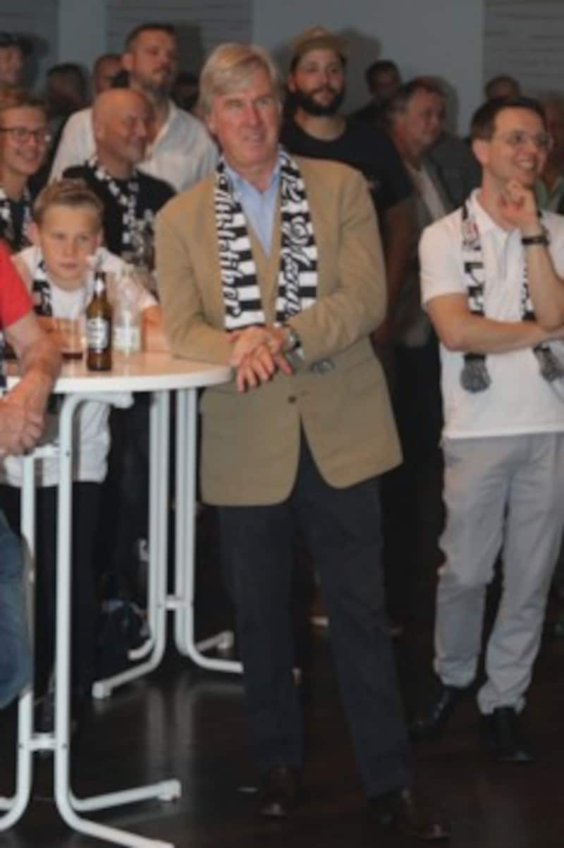 Der frühere LASK-Ehrenpräsident Georg Fürst Starhemberg ist ein Kenner des Fußballs (Bild: Pressefoto Scharinger © Daniel Scharinger)