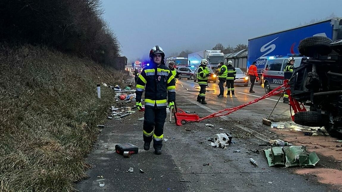 Kilometerlanger Stau - Unfall Auf Der A2: Verzögerungen Im Frühverkehr ...