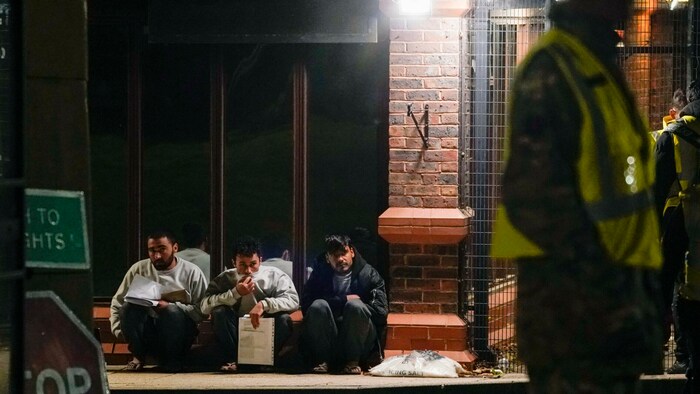 Flüchtlinge in der Erstaufnahmeeinrichtung Manston am Ärmelkanal