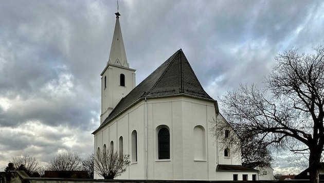 In der Pfarrkirche in Schattendorf ist am 30. Dezember die Begräbnisfeier. (Bild: Schulter Christian)