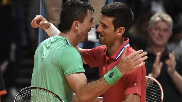 Novak Djokovic und Sebastian Ofner (Bild: AFP or licensors)