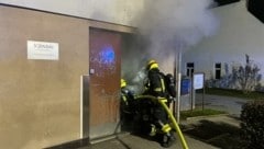 15 Mann waren im Einsatz. (Bild: Feuerwehr Bruckneudorf )