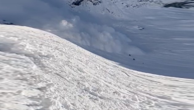 Skifahrer konnten von der Ferne das Unglück beobachten. (Bild: zVg)